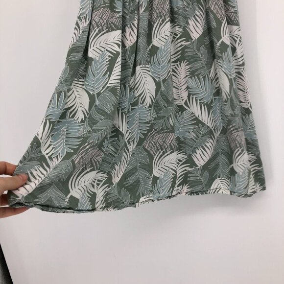 La vie en rose green leaf print v neck chemise slip dress M - Picture 11 of 13